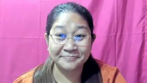 Snapshot of sweetpilipina88 chatting on December 22, 11:41 pm MIA online show from December 22, 11:41 pm