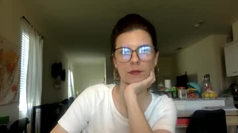 sweetriddance online show from March 17, 6:01 pm