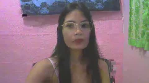 Snapshot of sweetsexygirl20 chatting on October 13, 2:36 am Mia online show from October 13, 2:36 am