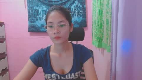 Mia online show from July 4, 6:53 am