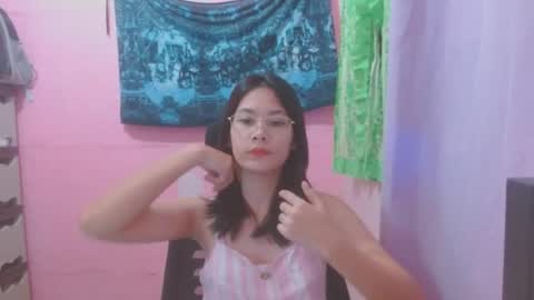 Mia online show from July 26, 6:43 am