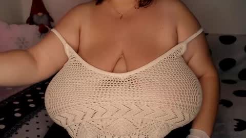 Maya online show from December 1, 7:16 pm