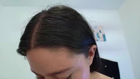 Mia online show from March 7, 3:19 pm