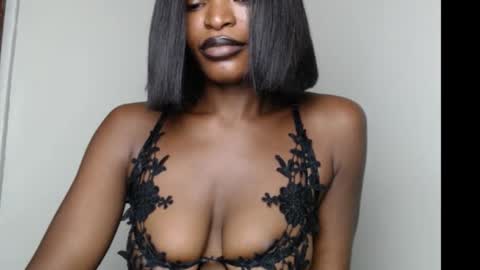 sweetxxboobsx online show from November 21, 9:00 am