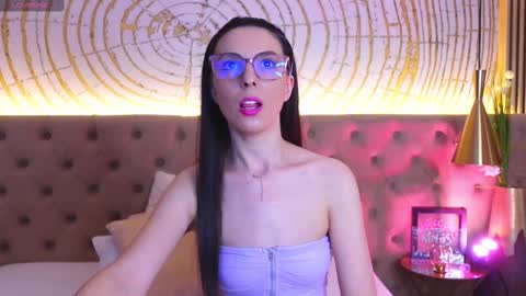 Bea Moan from LovenseWet from Tip MenuOpen for Private online show from February 15, 6:01 pm
