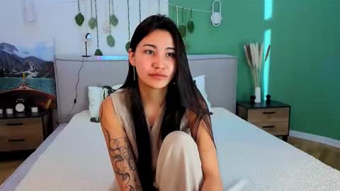 Angela online show from March 9, 2:20 pm