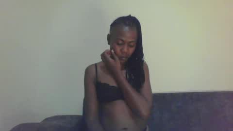 Snapshot of swtebony1 chatting on January 29, 10:53 pm ALICIA online show from January 29, 10:53 pm