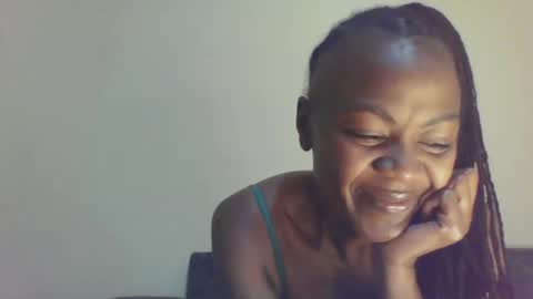 Snapshot of swtebony1 chatting on January 22, 11:00 pm ALICIA online show from January 22, 11:00 pm