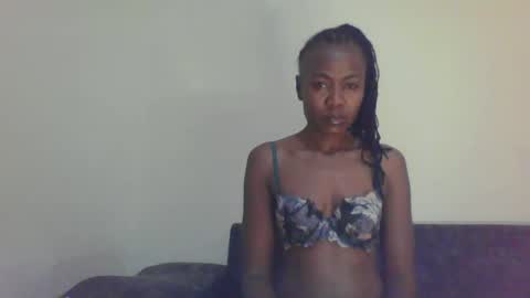 Snapshot of swtebony1 chatting on January 28, 10:45 pm ALICIA online show from January 28, 10:45 pm