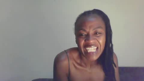 Snapshot of swtebony1 chatting on January 31, 10:21 pm ALICIA online show from January 31, 10:21 pm