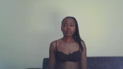 Snapshot of swtebony1 chatting on January 23, 10:22 pm ALICIA online show from January 23, 10:22 pm