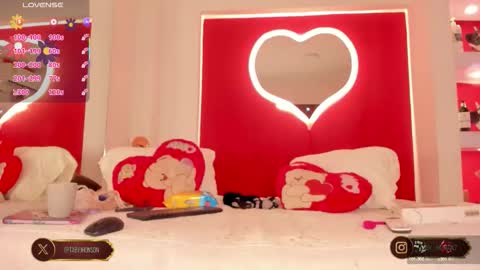 Snapshot of tabyjhonson_ chatting on September 27, 1:40 pm Taby Jhoson online show from September 27, 1:40 pm