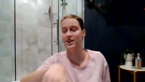 talia_swan24 online show from November 3, 3:05 pm