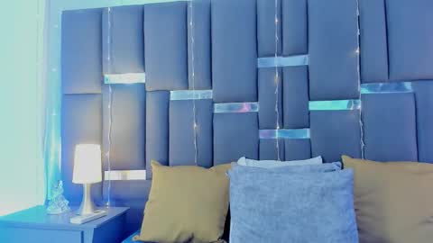 tali  online show from March 8, 5:28 pm