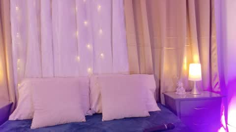 tali  online show from May 29, 7:12 pm