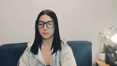 taliasensitive online show from February 17, 11:31 am