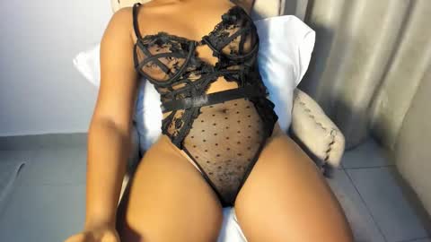 Jade online show from October 23, 5:24 am