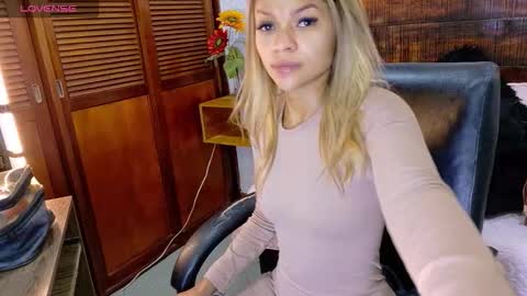    online show from October 19, 10:50 am