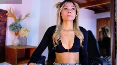    online show from March 6, 10:32 am