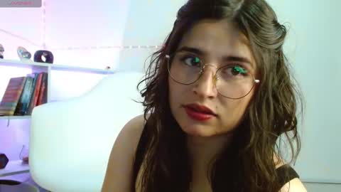 Tami online show from February 26, 11:15 pm