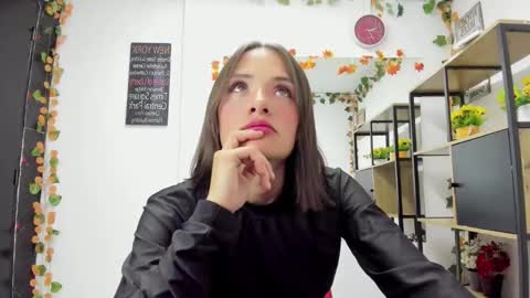 tammy_thompson_ online show from October 30, 1:45 pm