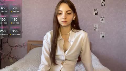 Alice online show from June 3, 2:44 pm