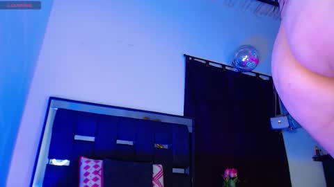 Snapshot of taniaquen chatting on October 20, 9:18 pm taniaquen online show from October 20, 9:18 pm