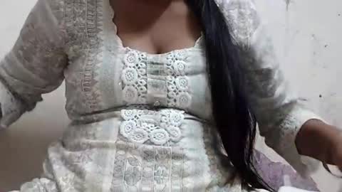 taniya_roy4628 online show from March 9, 2:15 am