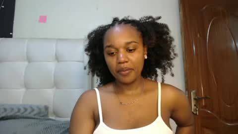 tania online show from July 5, 10:26 pm
