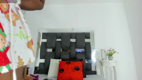 Snapshot of tanyyaa chatting on December 23, 11:39 pm Tanya online show from December 23, 11:39 pm