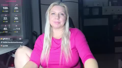 Tasha  Moon online show from December 4, 7:03 pm