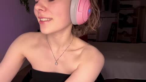 Darlin online show from February 17, 10:31 pm