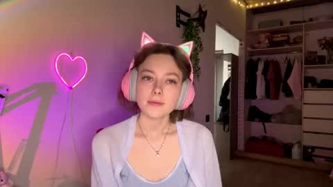 Darlin online show from March 1, 10:53 pm