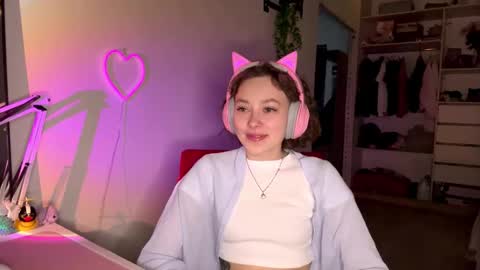 Darlin online show from February 22, 10:10 pm