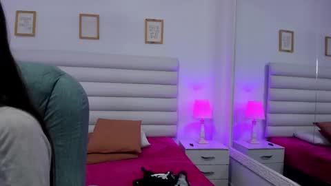 tatiana_arboleda online show from October 6, 11:27 am