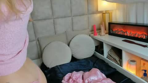 tatjana_official online show from March 22, 9:04 am