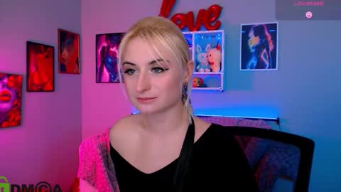 Taya online show from March 12, 8:55 pm