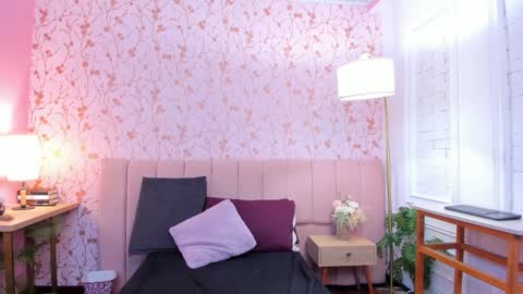 Taylor Bennet online show from February 16, 12:05 pm