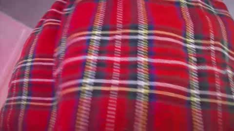 Taylor 3 online show from December 2, 4:42 pm