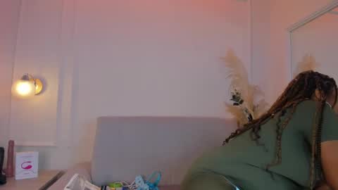 Snapshot of taylor_sexyy chatting on January 4, 4:55 am Taylor  online show from January 4, 4:55 am