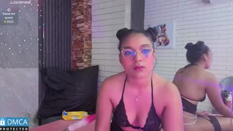 Tay online show from November 28, 3:42 am