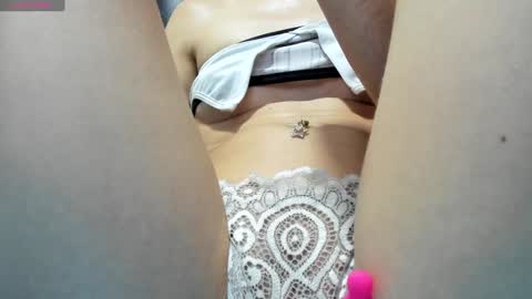 XIMENA online show from December 3, 9:45 pm