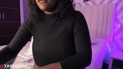 Tayra horny for you online show from May 16, 10:36 am