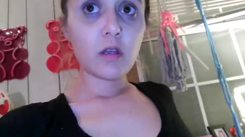 Snapshot of teasemecyn chatting on October 19, 11:12 am teasemecyn online show from October 19, 11:12 am
