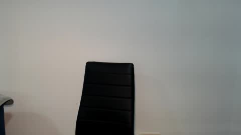 Teeyara  online show from February 3, 5:39 pm