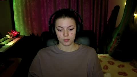 Anny Simpson online show from April 10, 9:43 pm