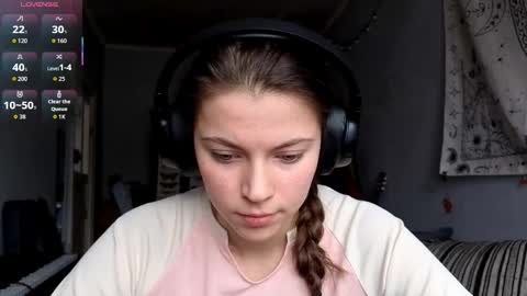 Anny Simpson online show from November 29, 7:01 am