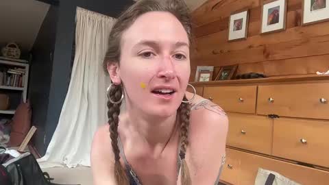 Snapshot of terraworship chatting on March 4, 5:34 pm Terra Worship Findomme online show from March 4, 5:34 pm