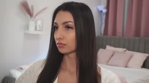 Tessa online show from December 21, 2:10 pm