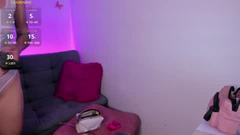 Tessa foxie      online show from July 10, 12:27 pm